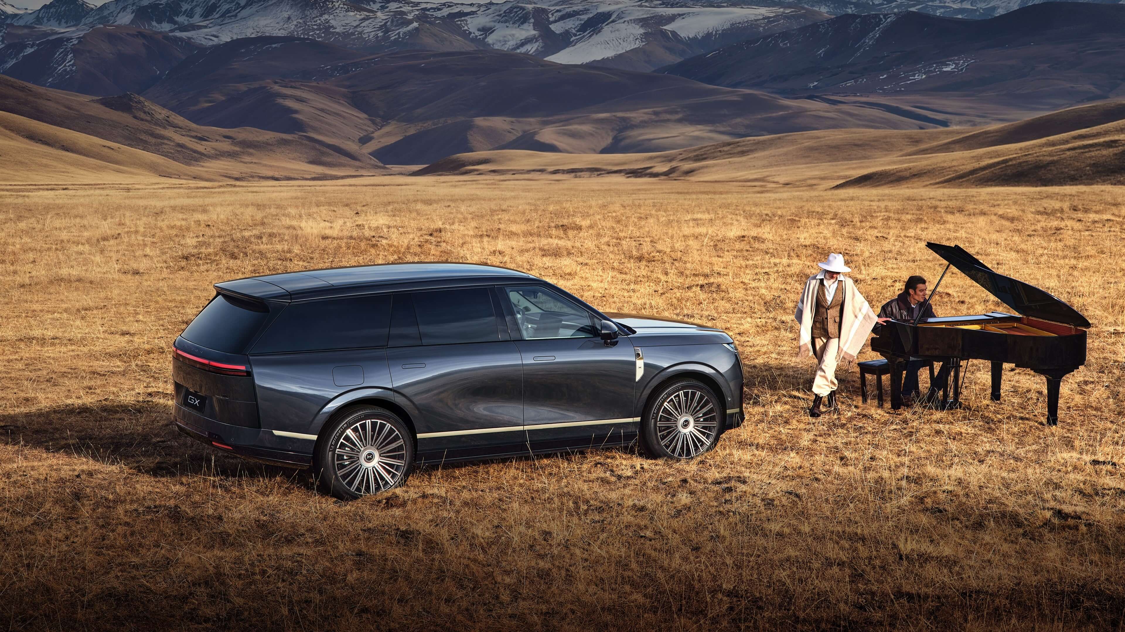 Електромобілі X-Peng GX EV з Китаю